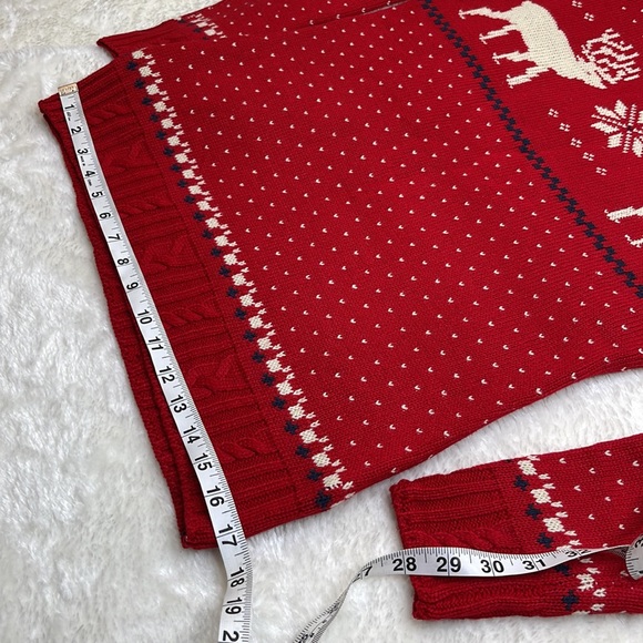 V28 Merry Christmas Sweater with Reindeer Size Small - Picture 7 of 9